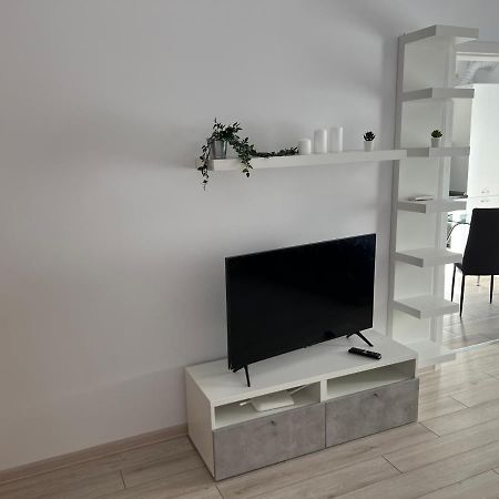 Sweety Relaxing Apartment No 135 Bukarest Eksteriør billede